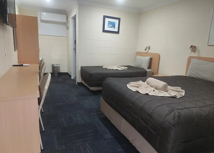 All Seasons Motor Lodge